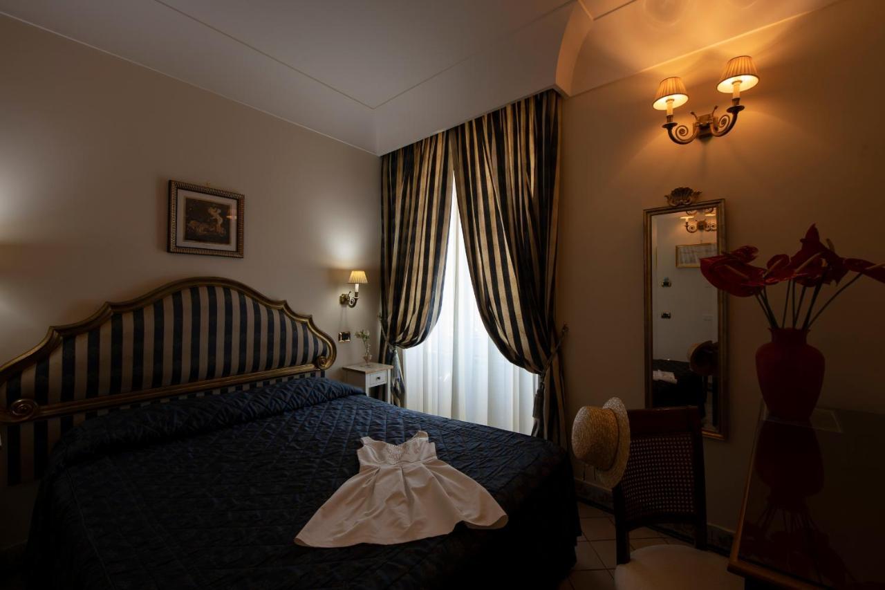 Amalfi Old Square Room & Apartments Exterior photo