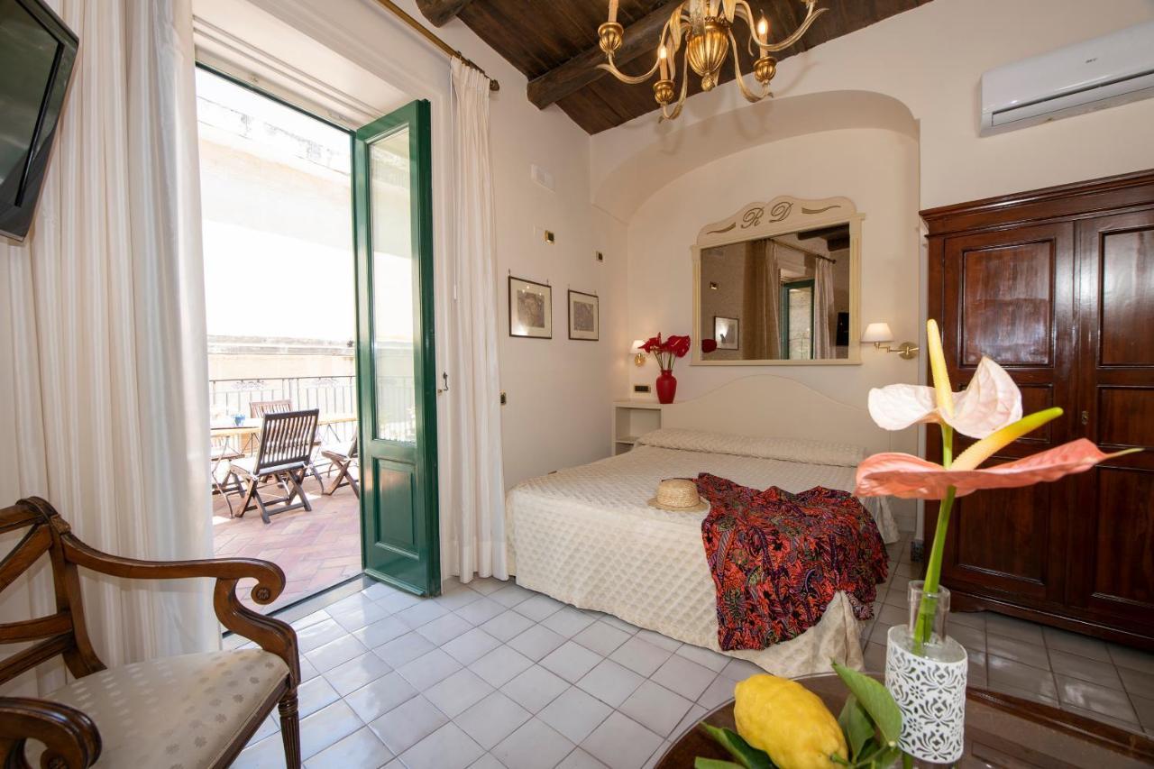 Amalfi Old Square Room & Apartments Exterior photo
