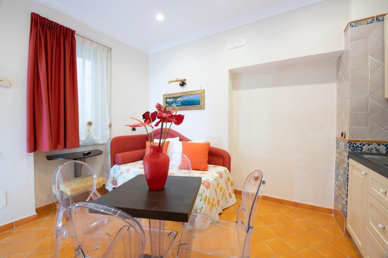Amalfi Old Square Room & Apartments Exterior photo